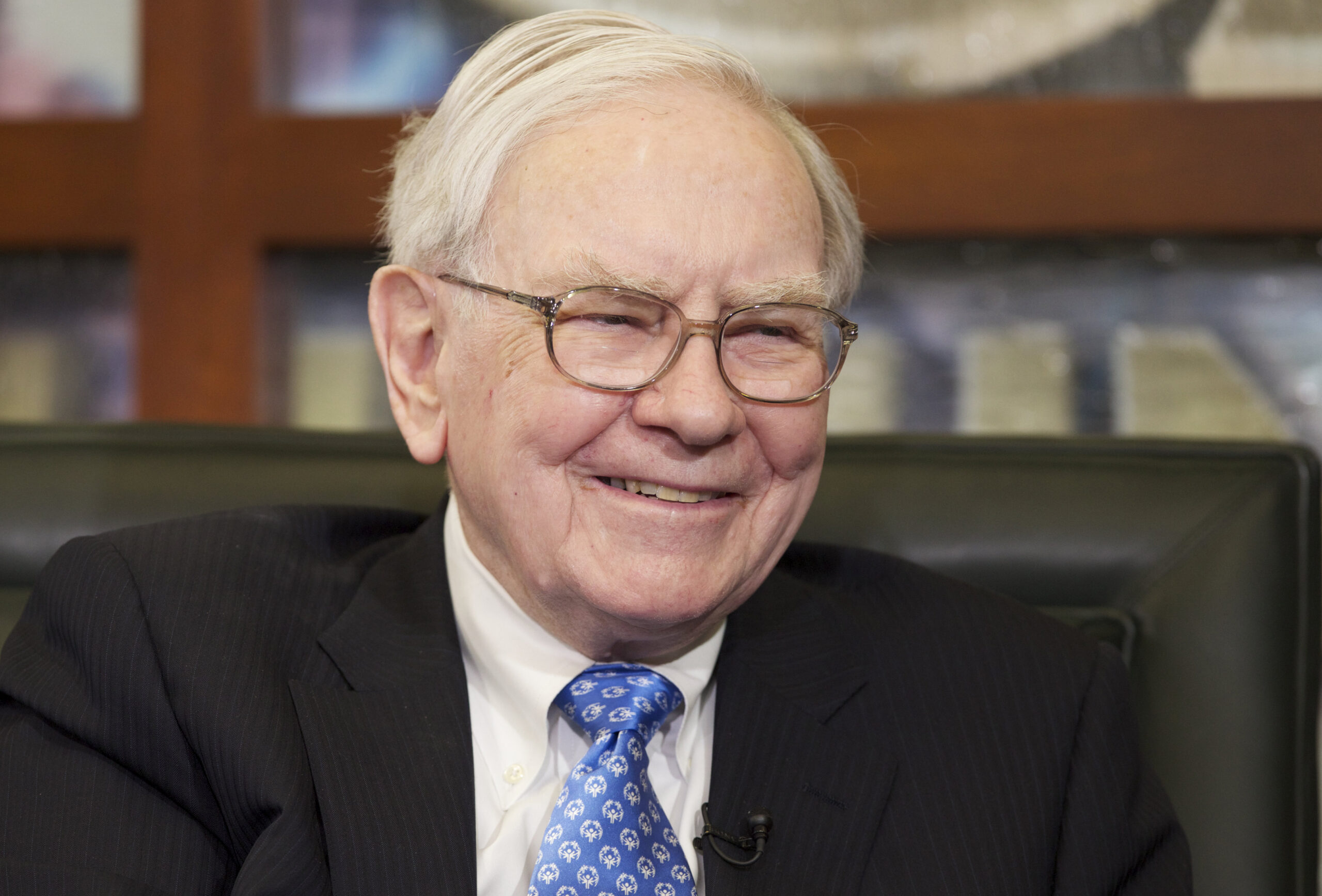 Buffett upbeat about future despite trailing S&P