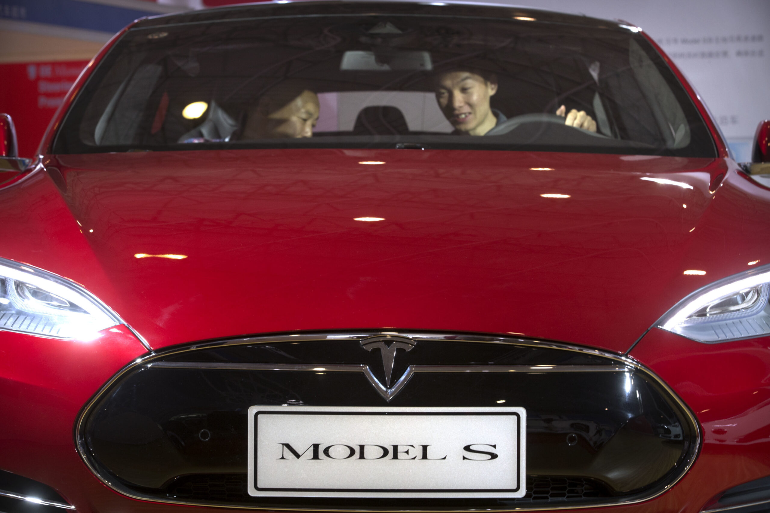 Despite Obama’s pleas, Americans ditch electric vehicles