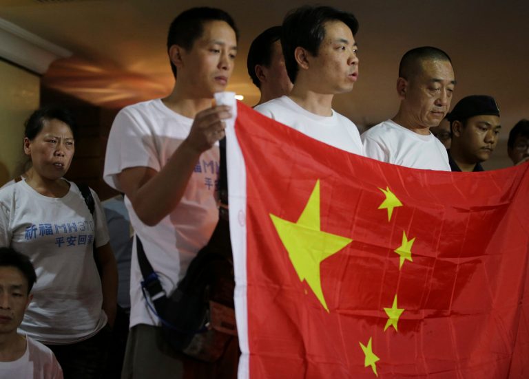 Chinese relatives demand apology over missing jet