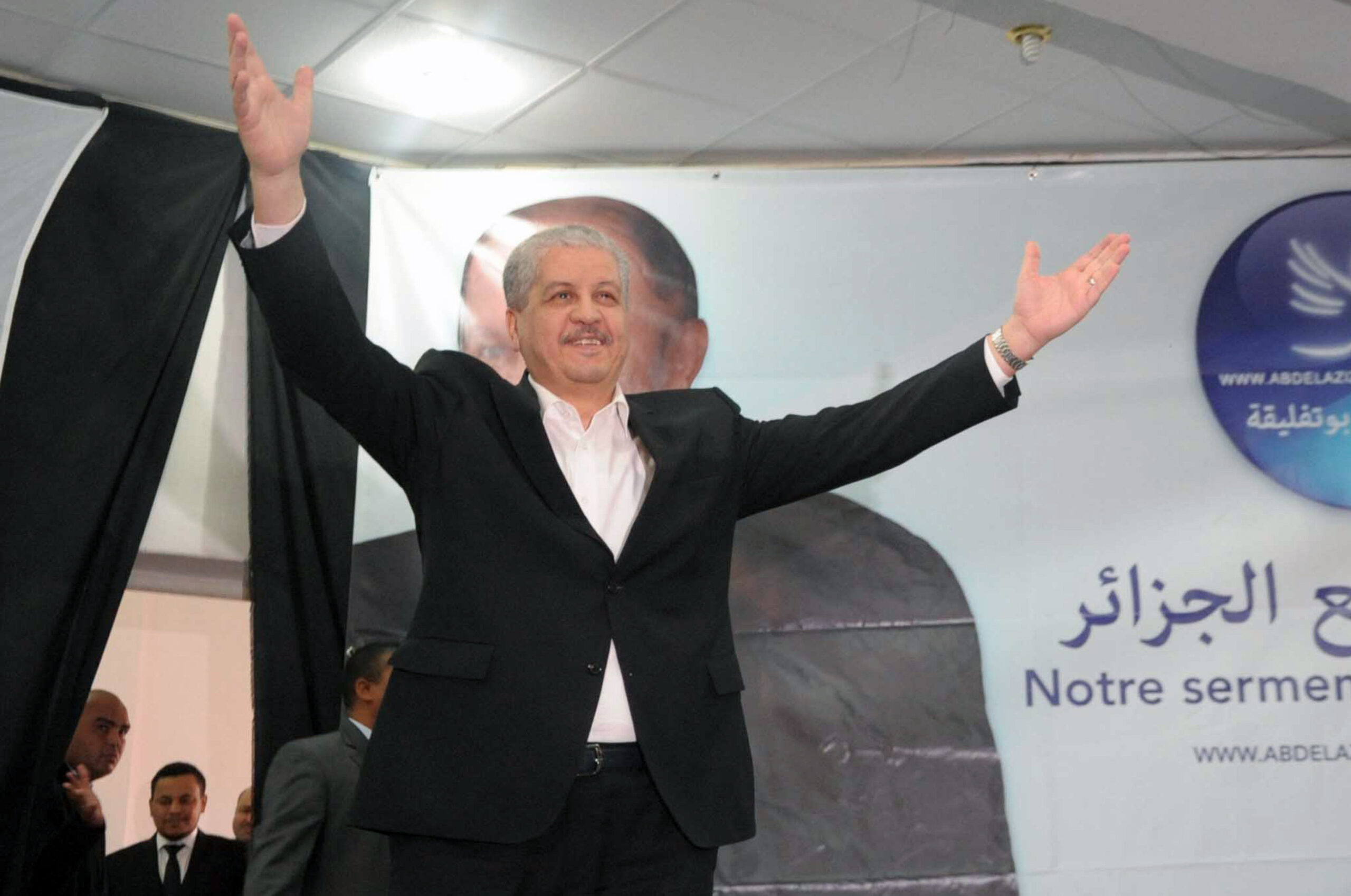 Candidates begin presidential campaign in Algeria