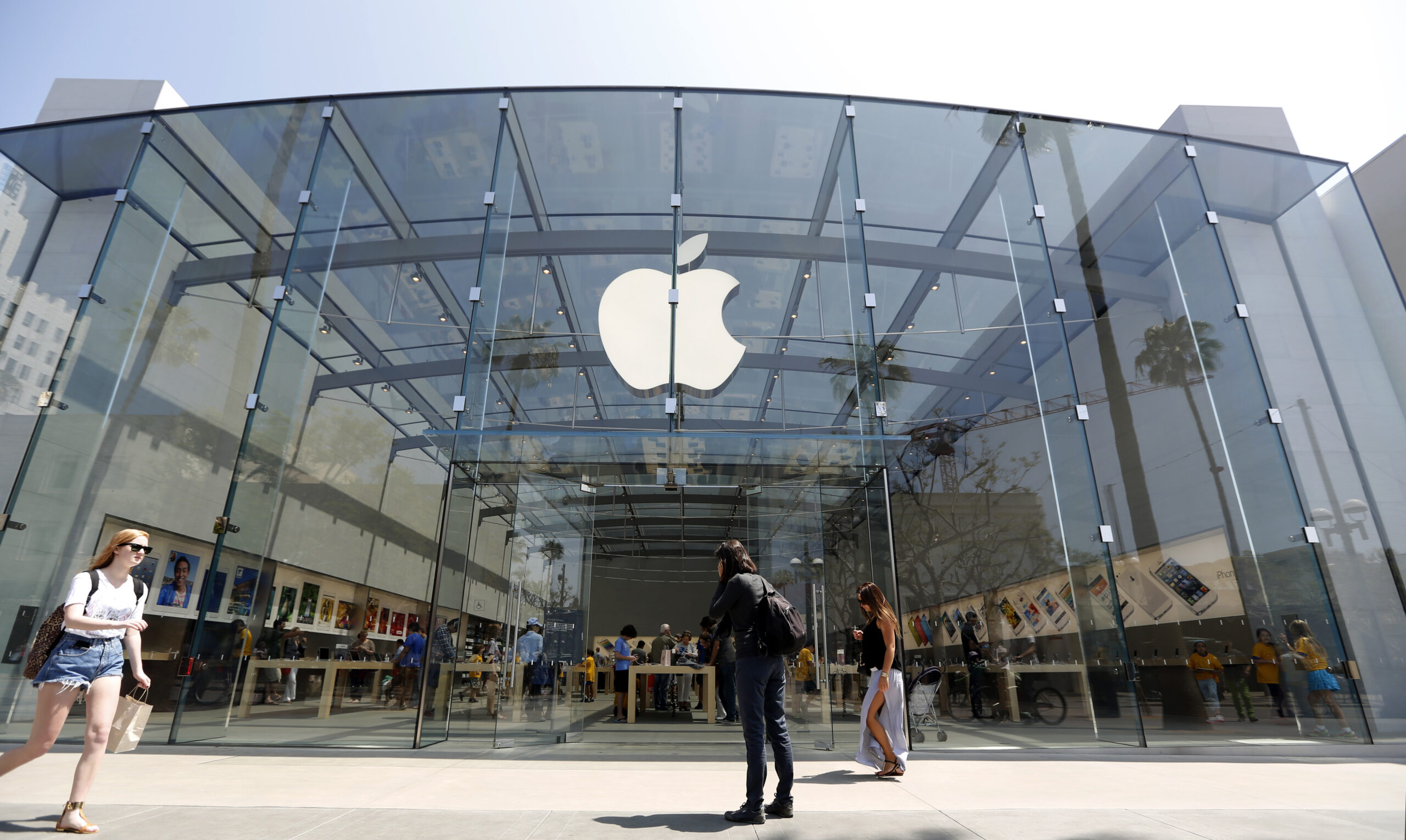 Obama revolving door: Apple’s top lobbyist to State department