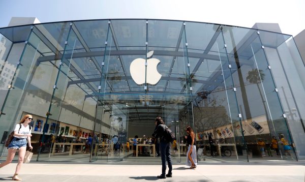 Obama revolving door: Apple’s top lobbyist to State department