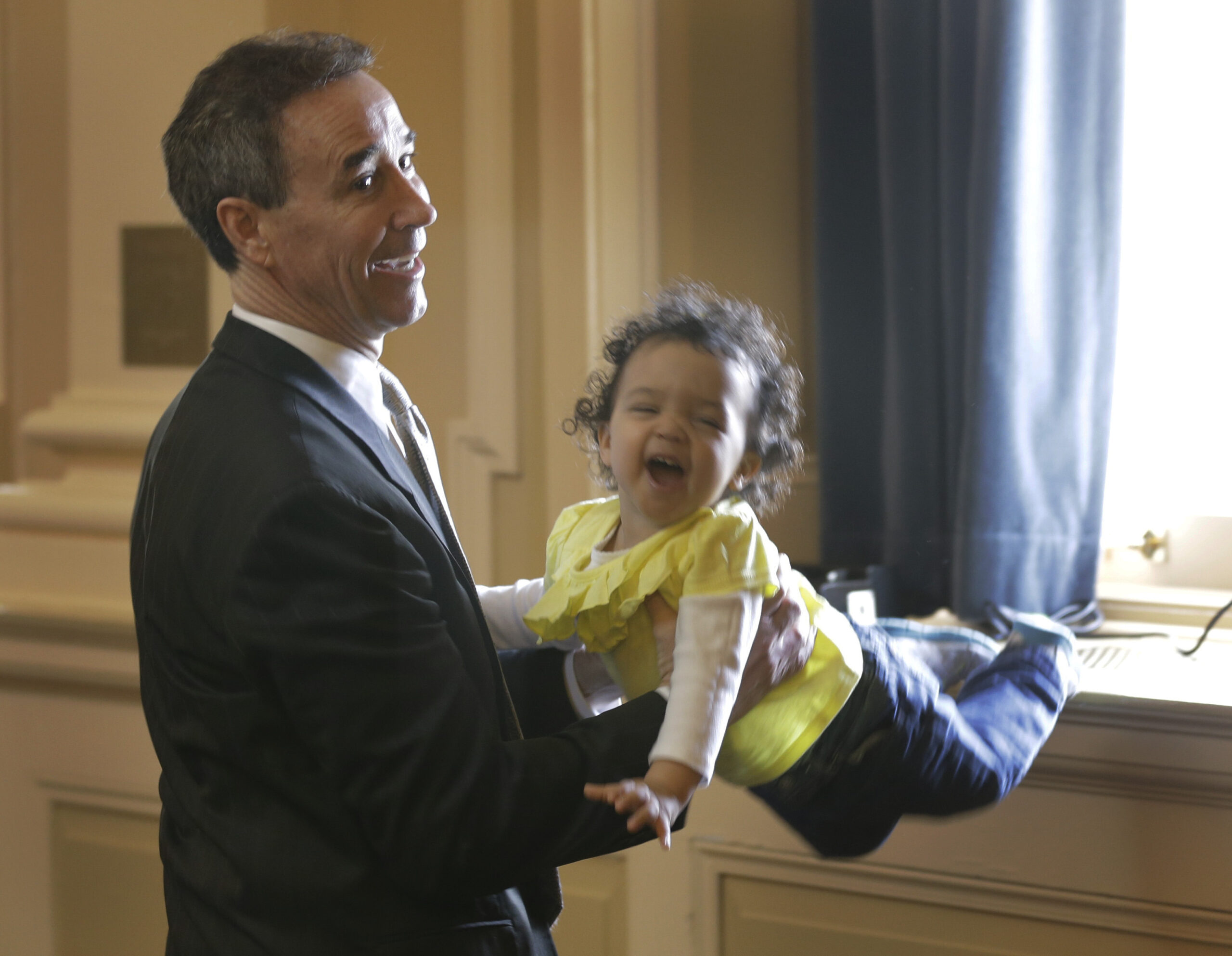 Va. lawmaker indicted on charges related to teen