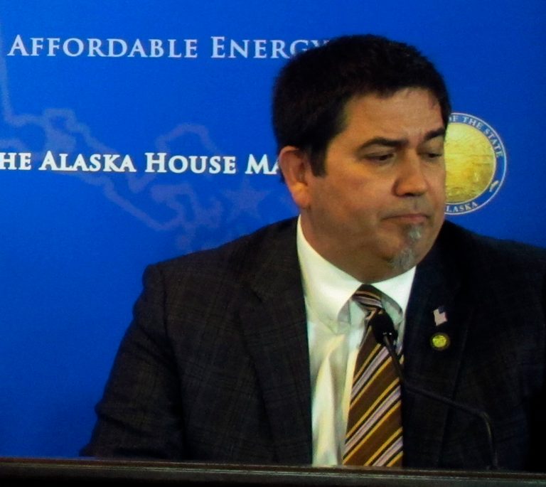 Bill proposes confidentiality for Alaska Public Offices Commission complaints