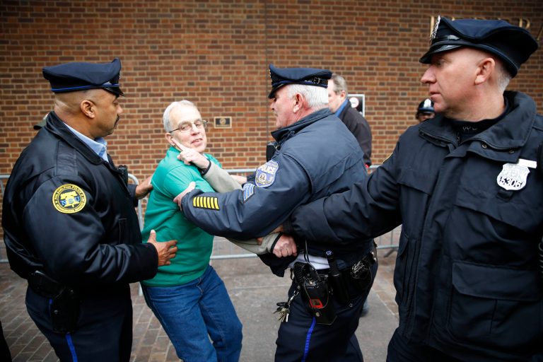 Activists arrested in Philly over XL oil pipeline