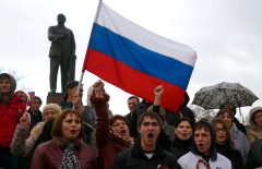 In Crimea, old fears combine with new propaganda