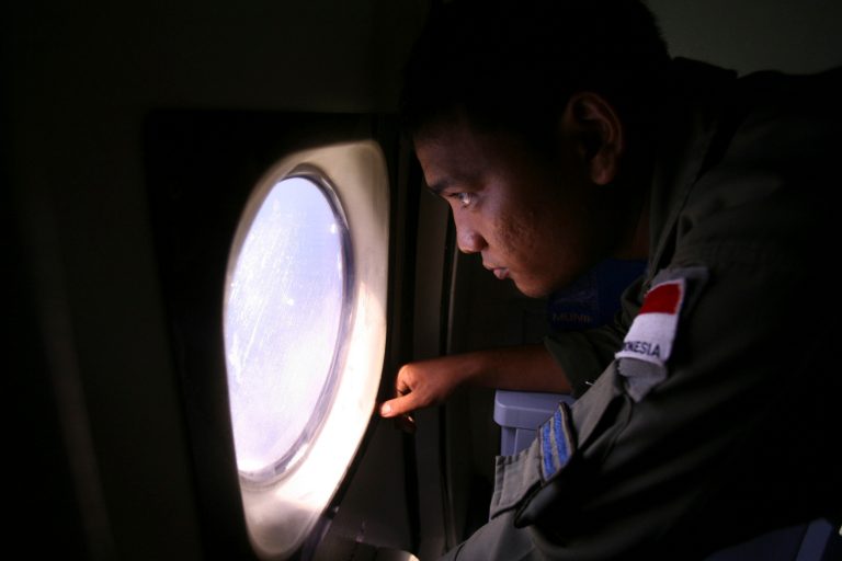 Search widens for missing Malaysian passenger jet