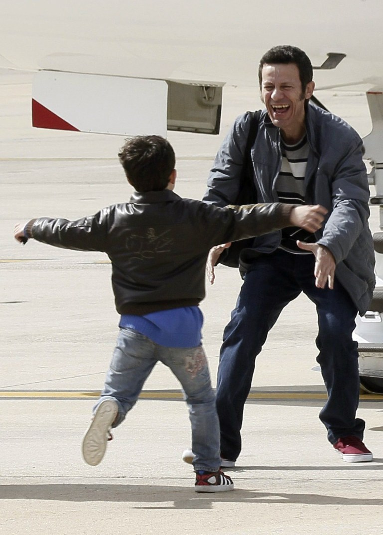 2 Spanish journalists kidnapped in Syria go free