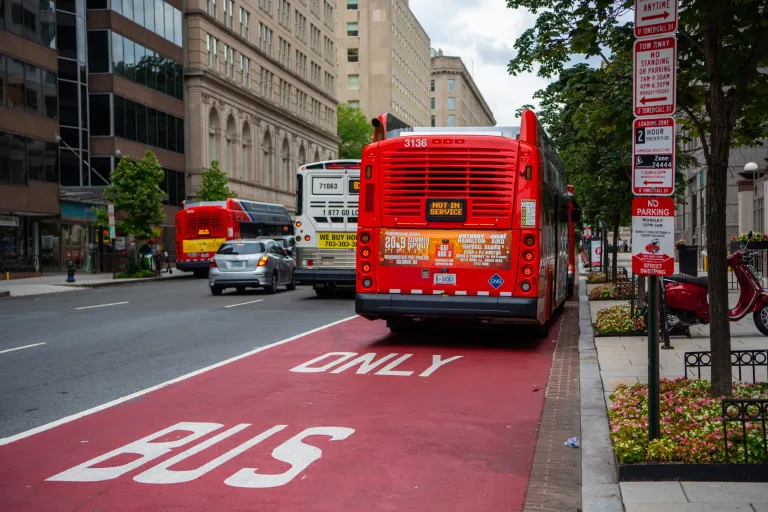 DC will begin fining drivers for using bus lanes
