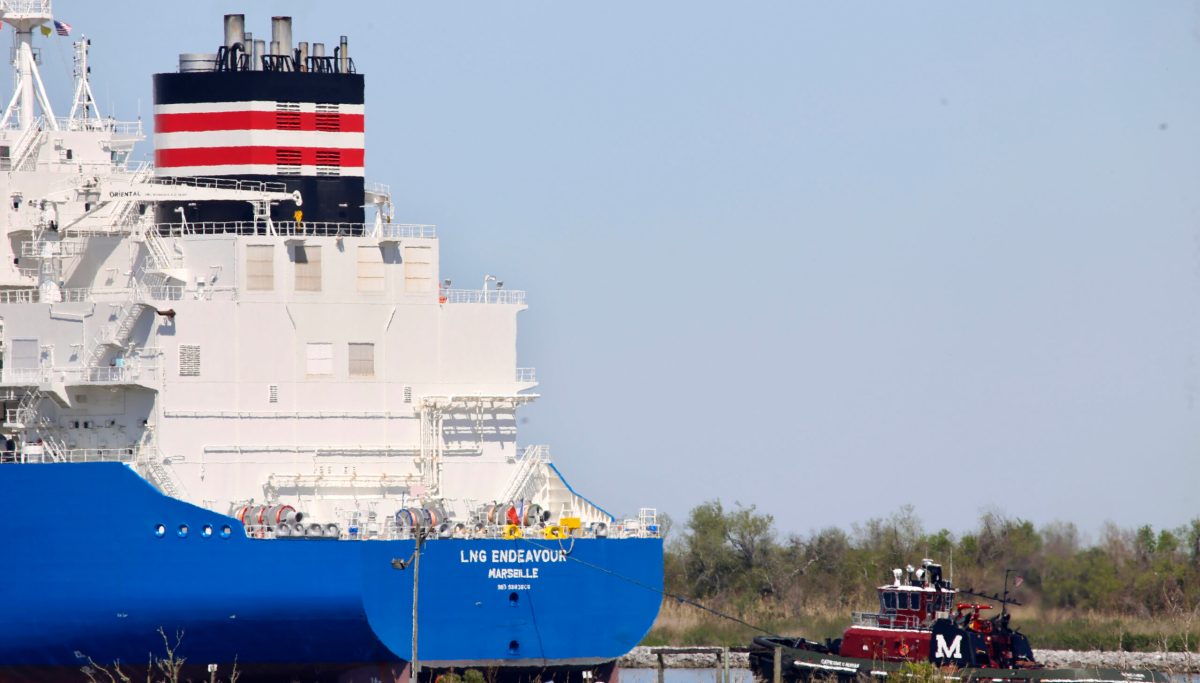 Biden administration pauses new US LNG exports amid mounting political ...