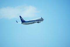 Boeing 737 flight in Japan forced to turn back due to crack in cockpit window
