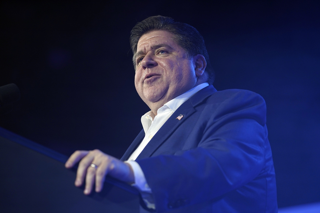 Pritzker announces $3.5 million in grants for local grocers