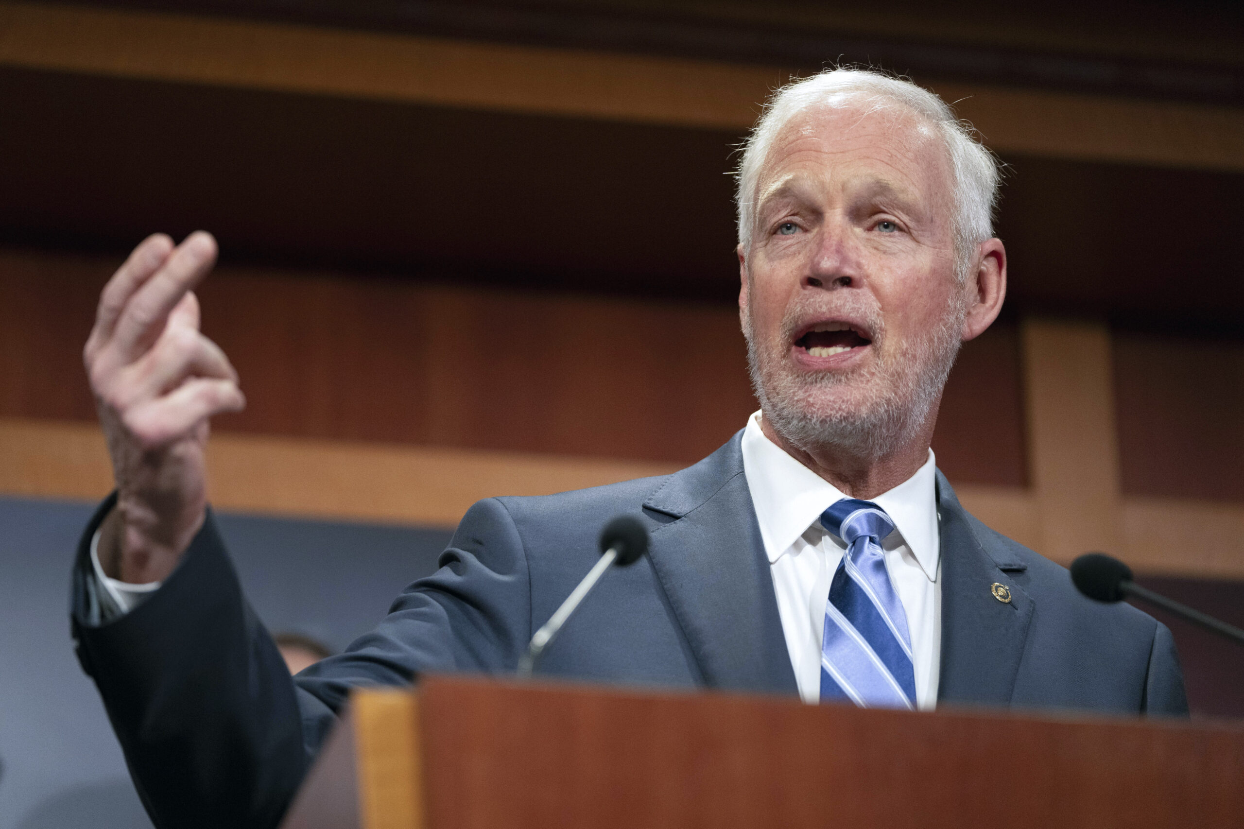 Cutting a deal with Democrats on spending like ‘negotiating with the arsonist’: GOP senator