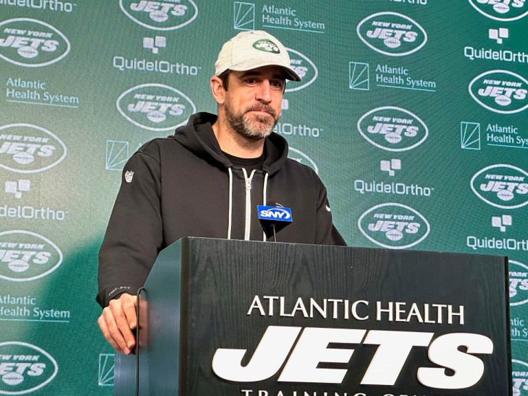 Aaron Rodgers briefly returns to The Pat McAfee Show a day after host announced his departure