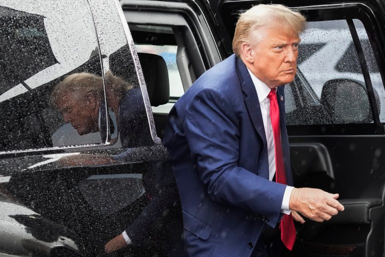 Why Trump chooses the courtroom rather than the Iowa campaign trail