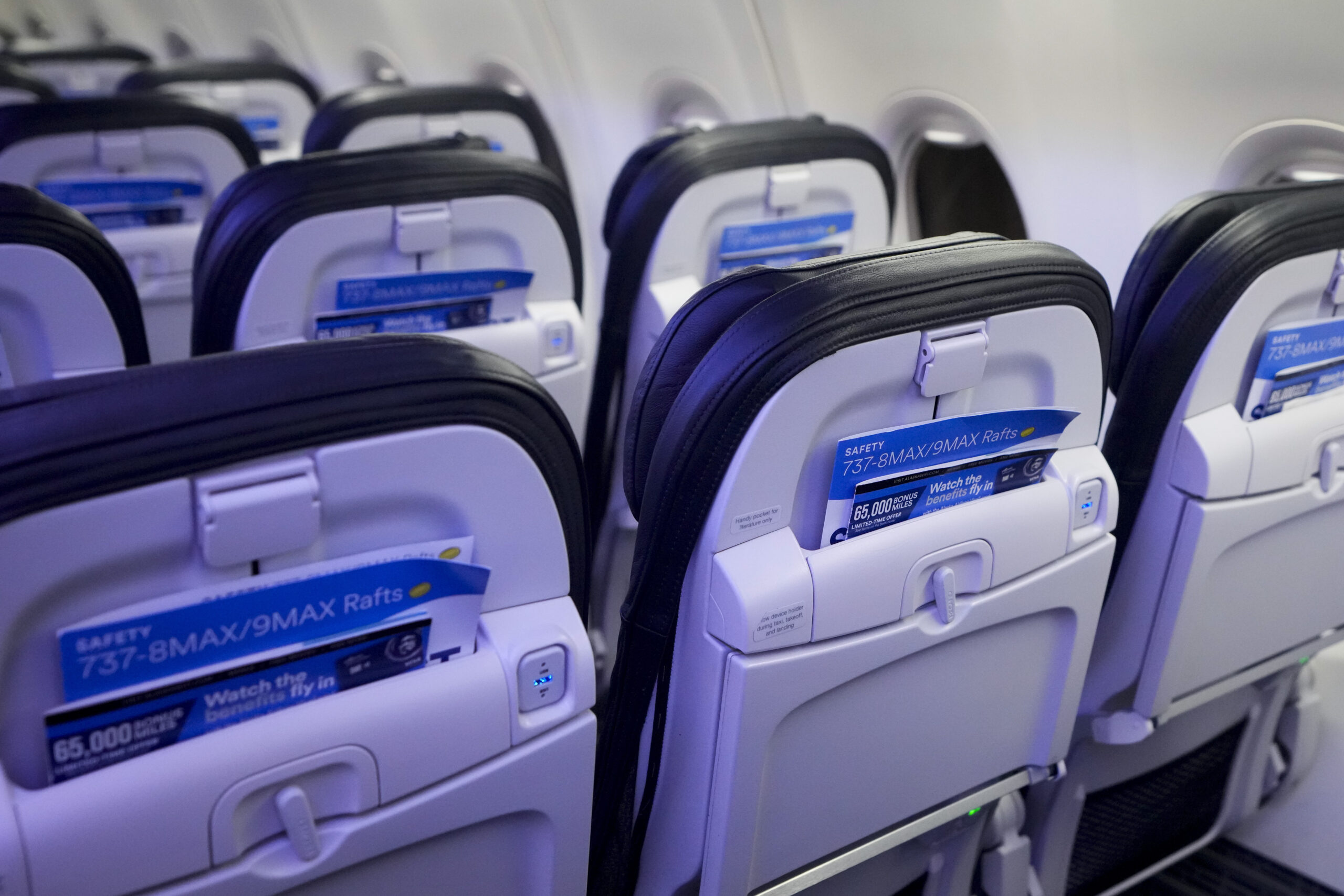 Airlines should help families sit together, but Biden doesn’t need to weigh in
