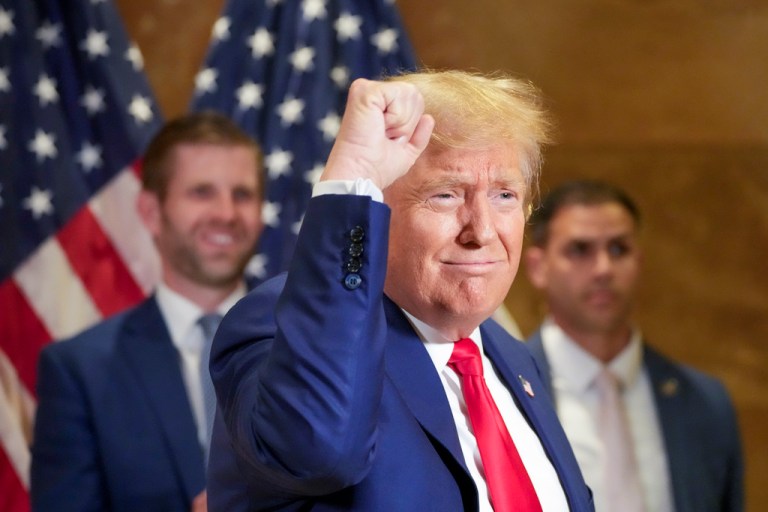 Trump holds New Hampshire rally on night of CNN primary debate