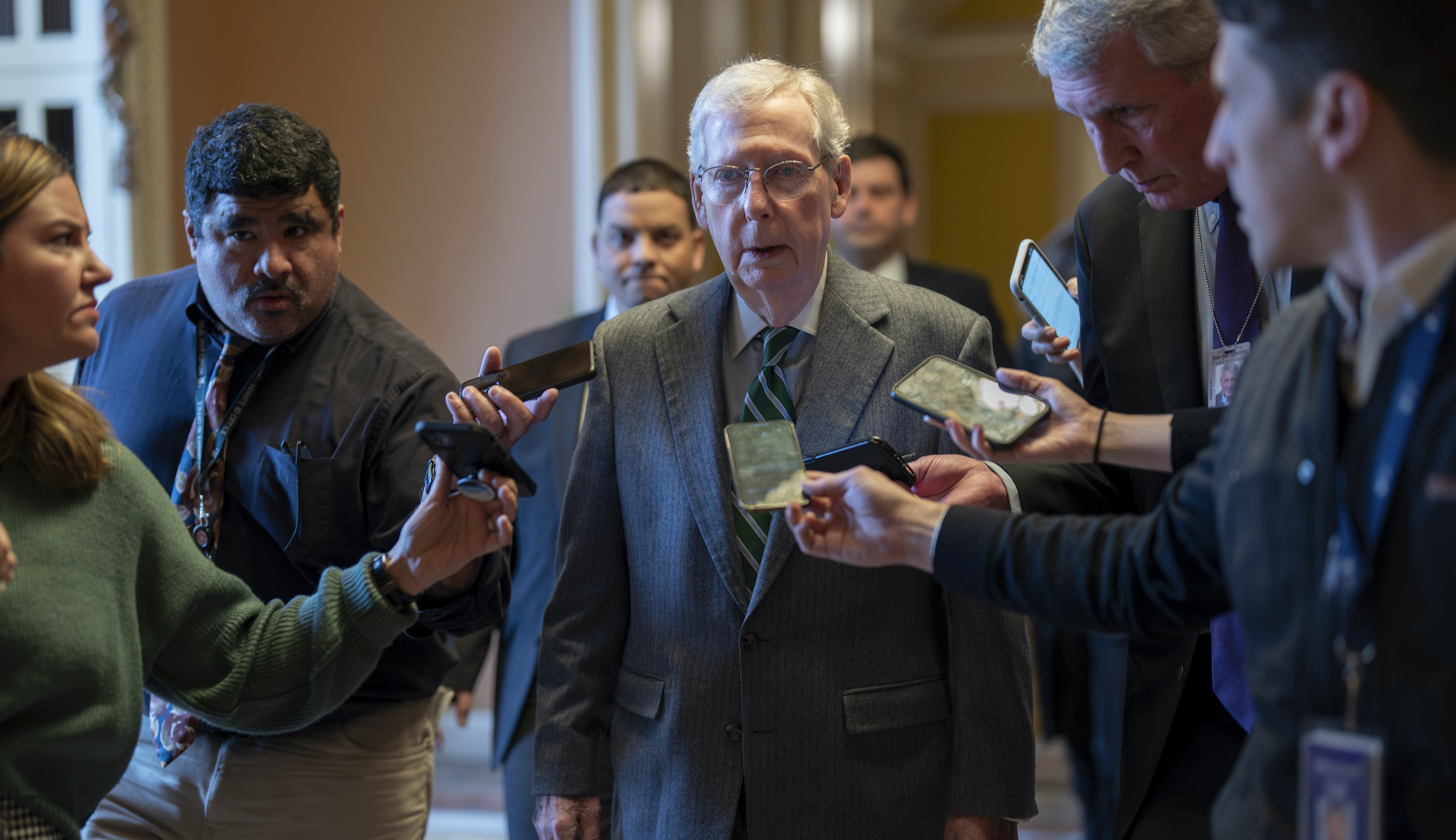McConnell puts to rest doubts over commitment to Ukraine-border package 