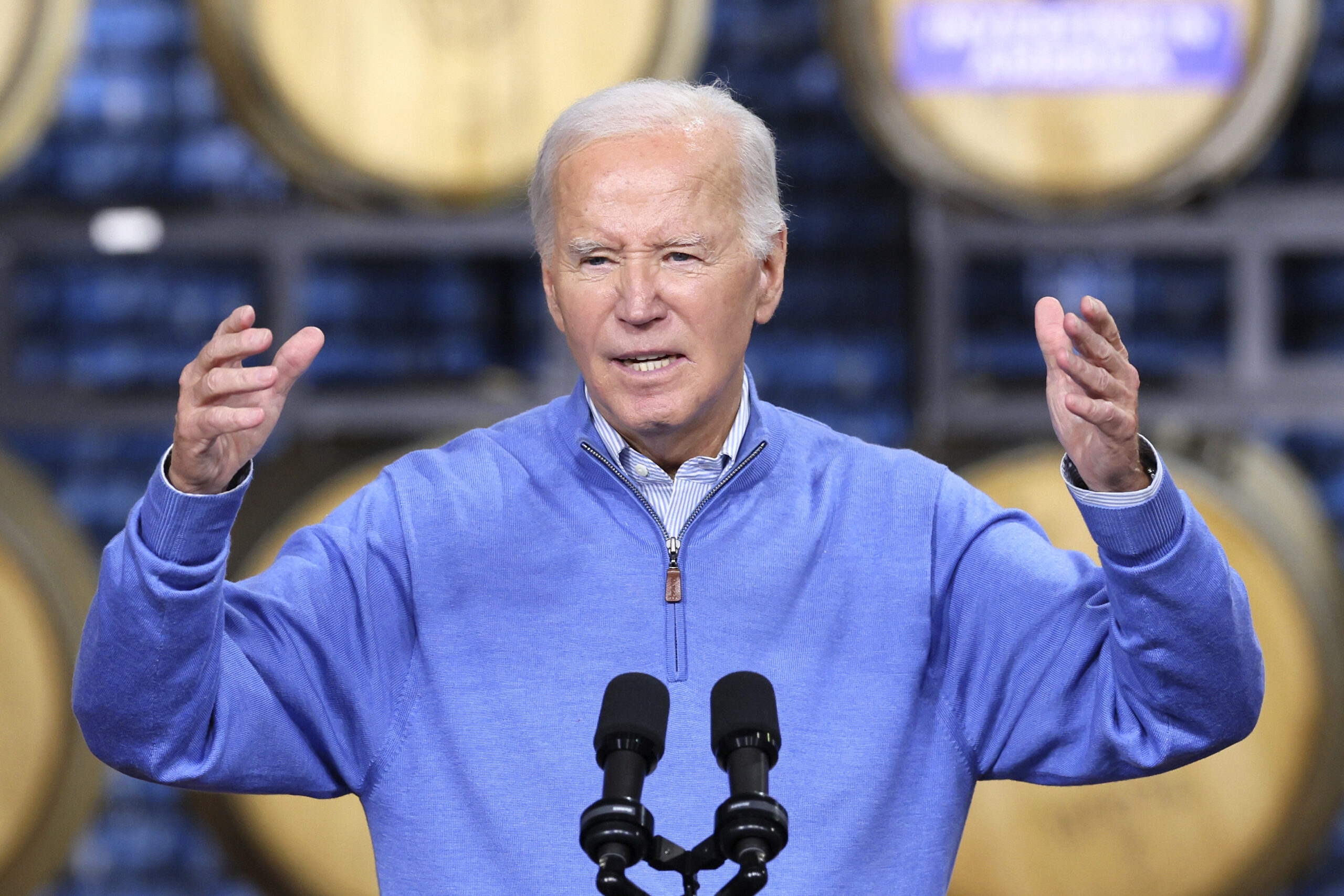 Biden runs through red light in latest part of $25 billion electric vehicle push