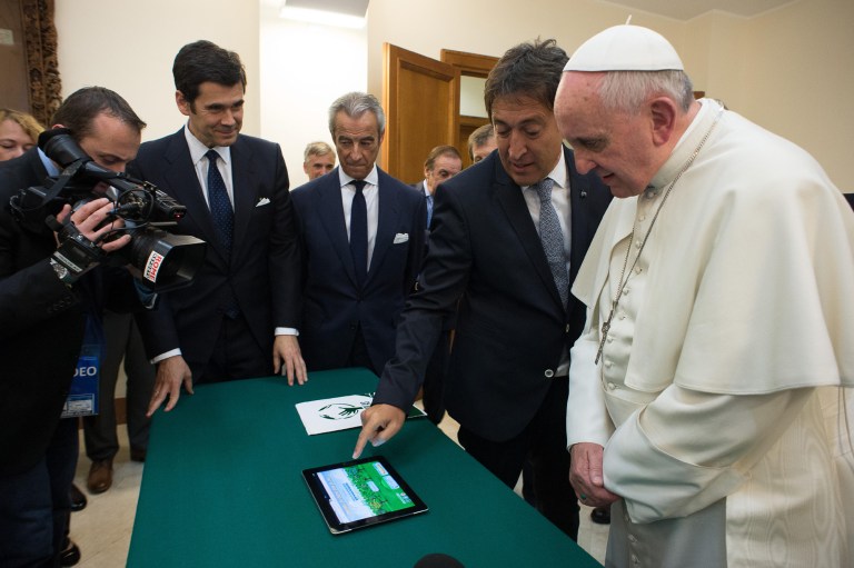Japanese IT firm to digitize Vatican manuscripts
