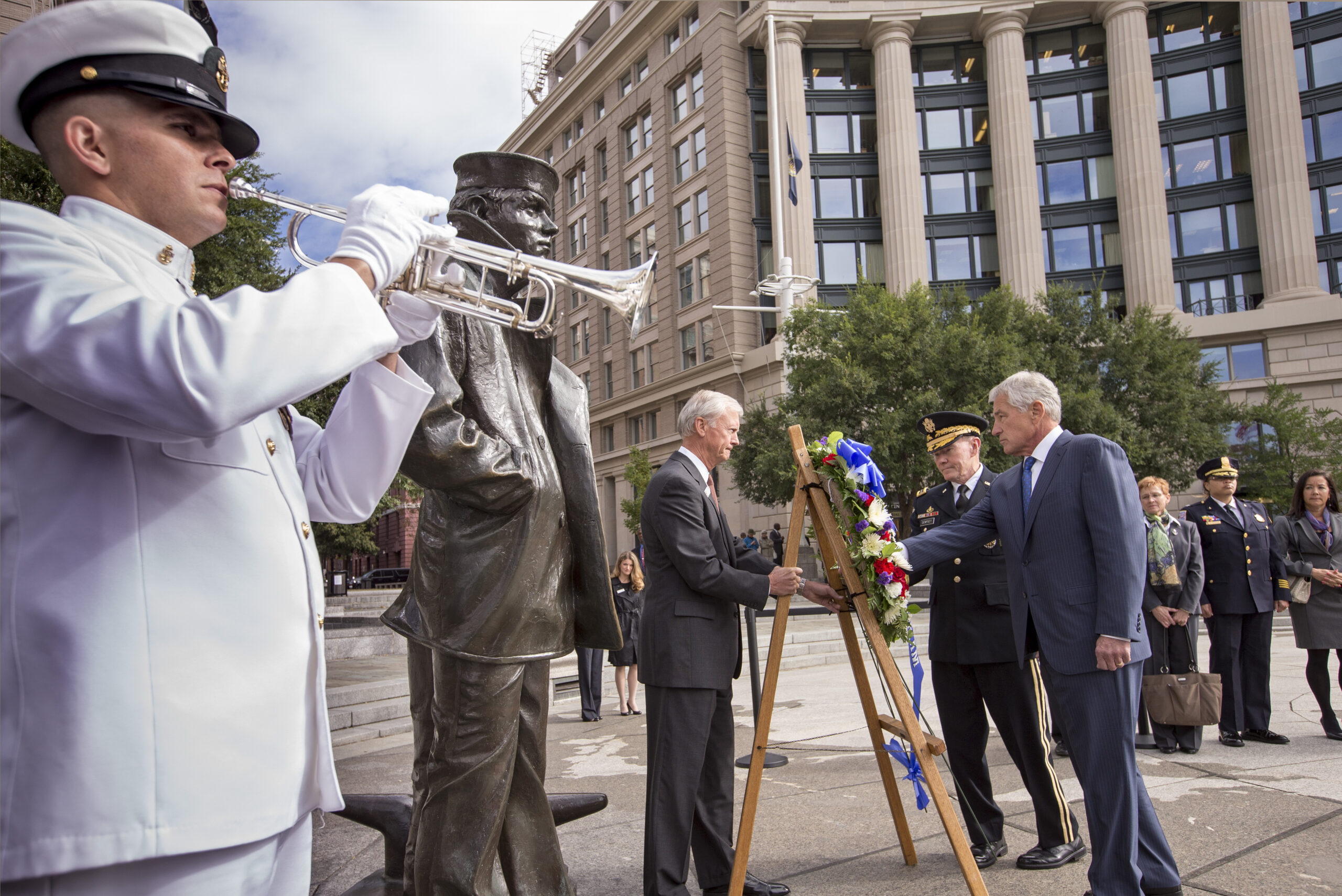 Federal gun laws didn’t block Navy Yard shooter