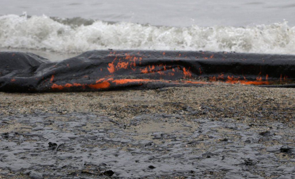 Crews clean up oil spill in Texas shipping channel