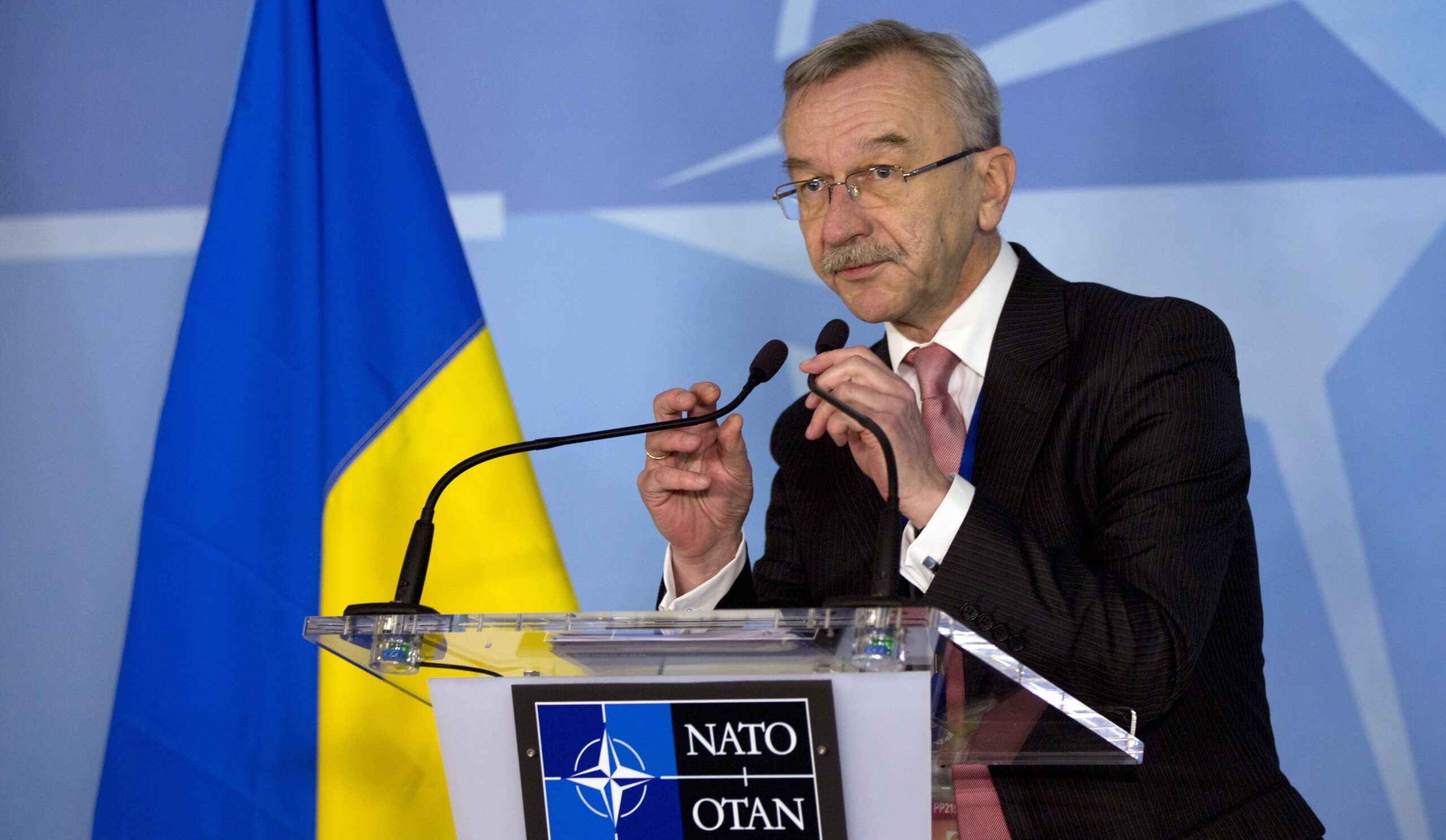 US prepares tough response for Russia over Ukraine