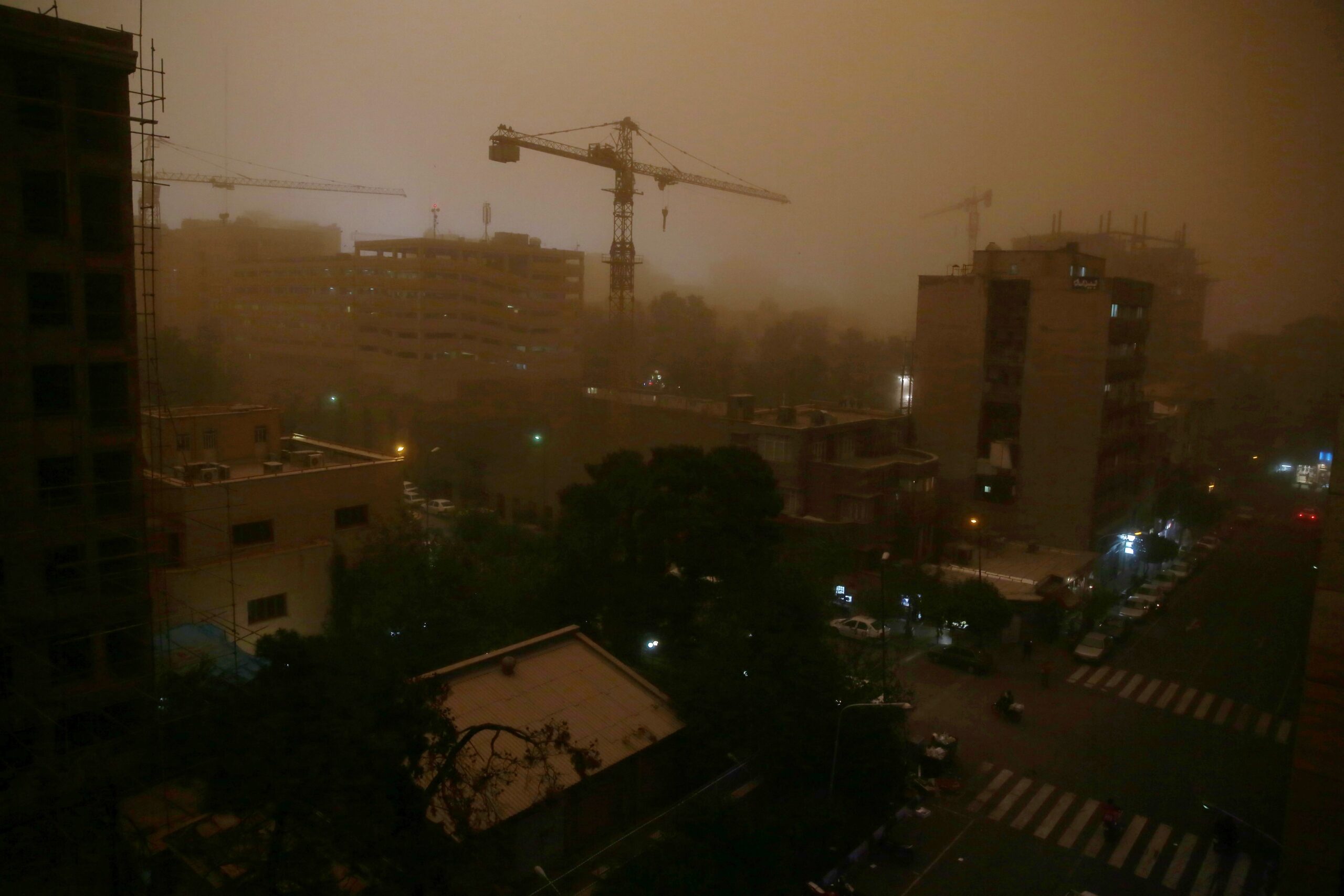 Dust storm roars into Iran, killing at least 4
