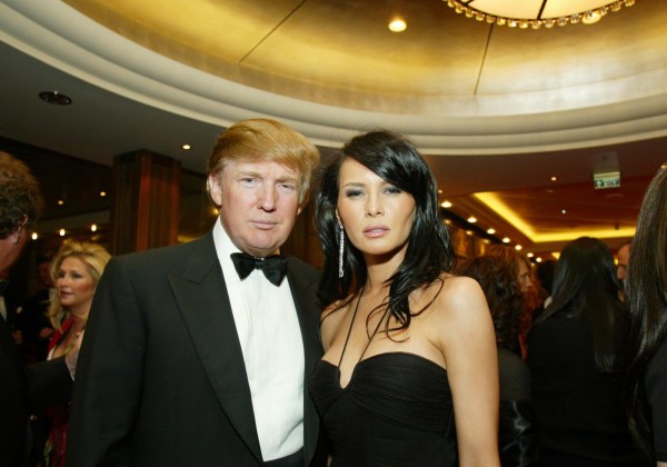 White House shares photo of Donald and Melania Trump to commemorate 15th wedding anniversary