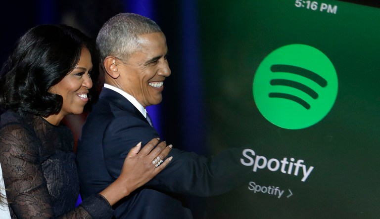 Obamas sign deal with Spotify