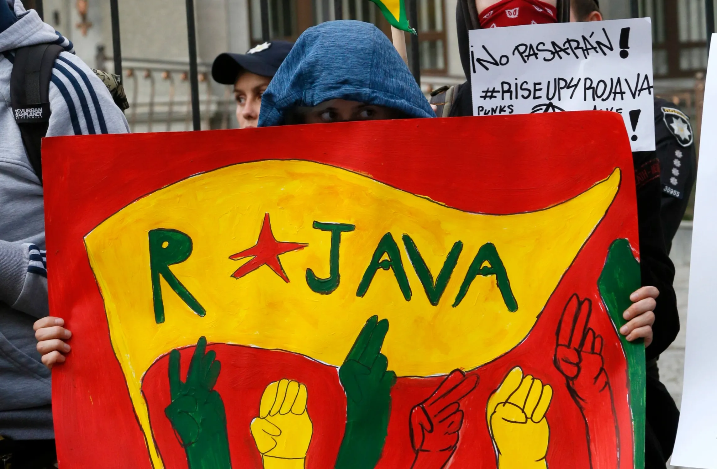 Yes, getting out of Syria now is the right choice