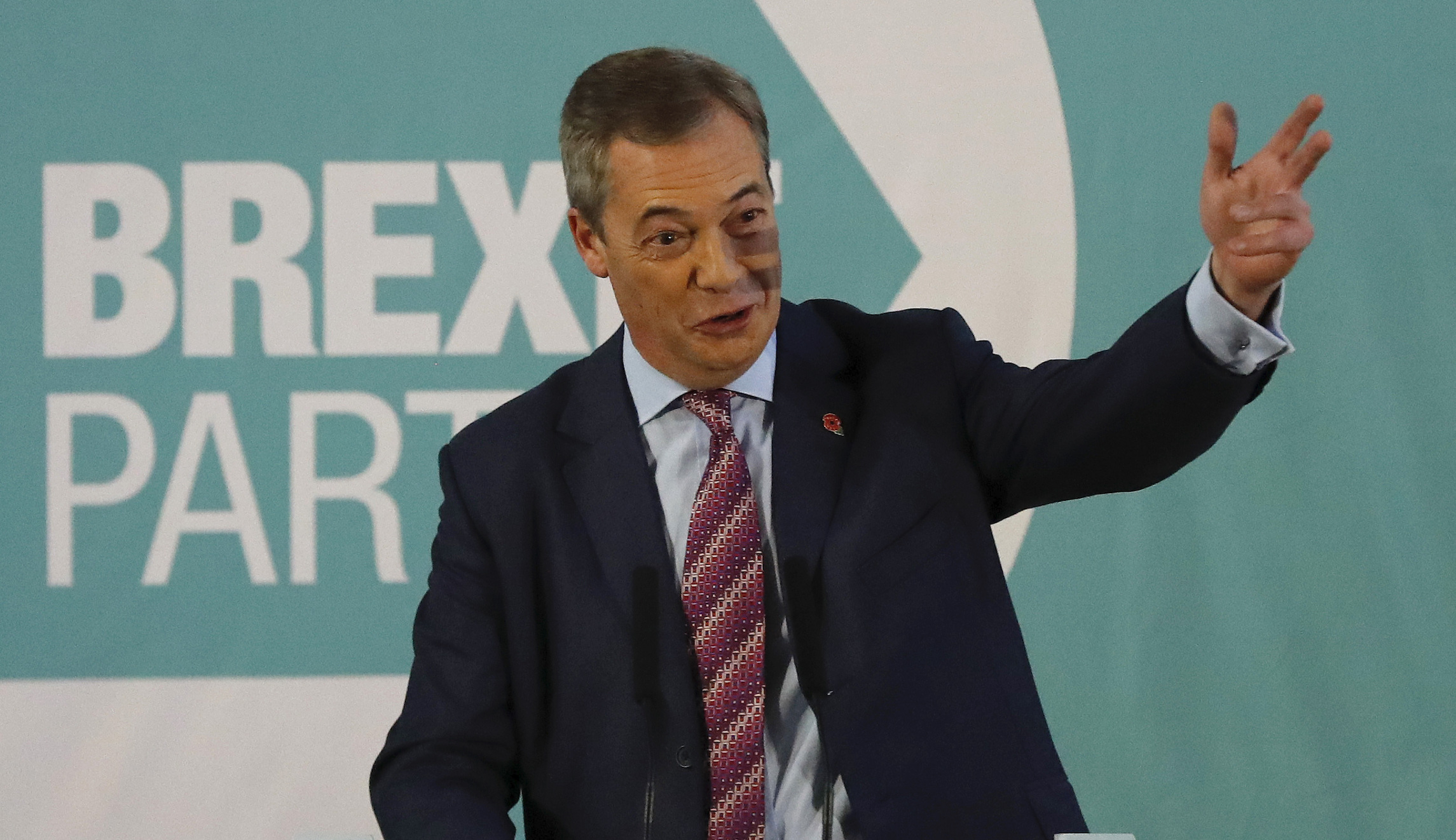 Election boost for Boris Johnson as Brexit leader Nigel Farage withdraws candidates