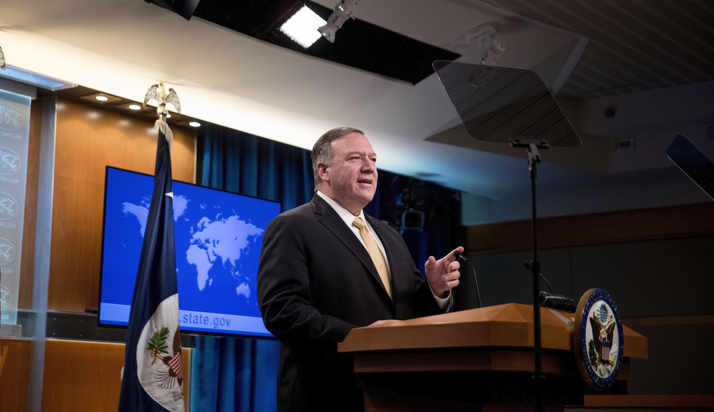 Pompeo announces reversal of Obama-era policy on Israeli settlements