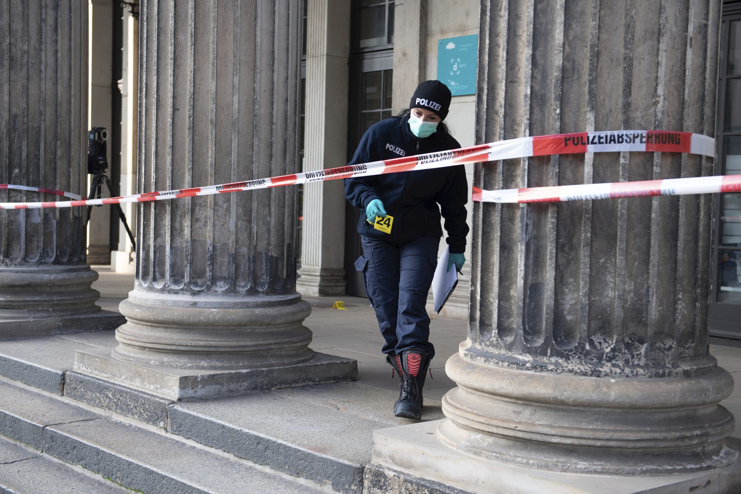 'Immeasurable value': Thieves steal historic treasure from German castle