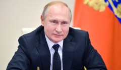 Vladimir Putin endorses 2020 Democrats energy policy