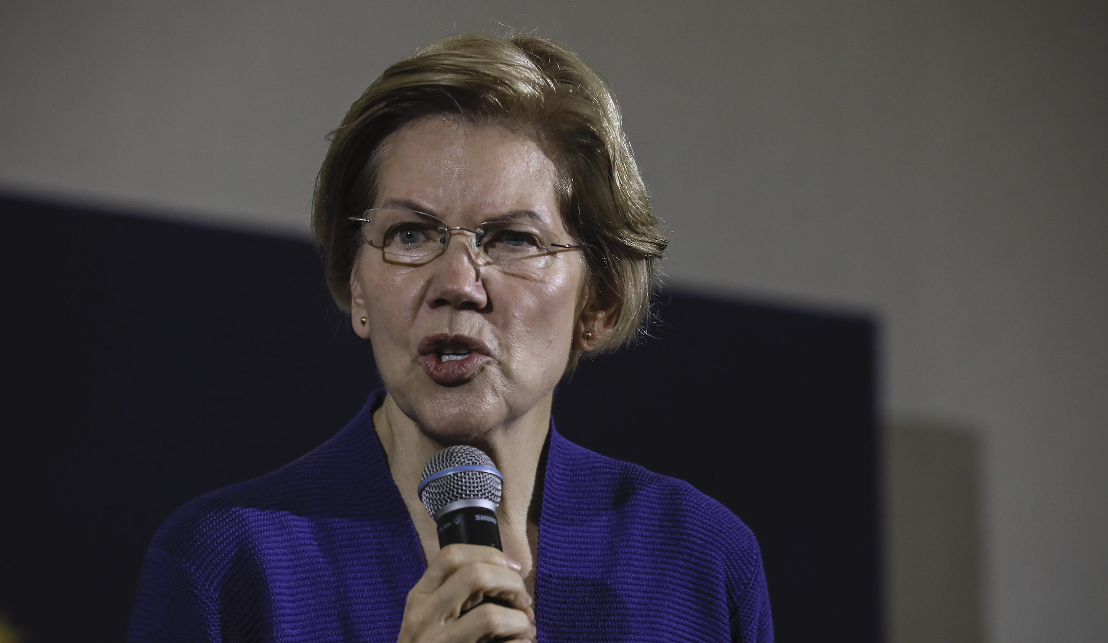 Elizabeth Warren campaign posts weaker fundraising numbers as predicted
