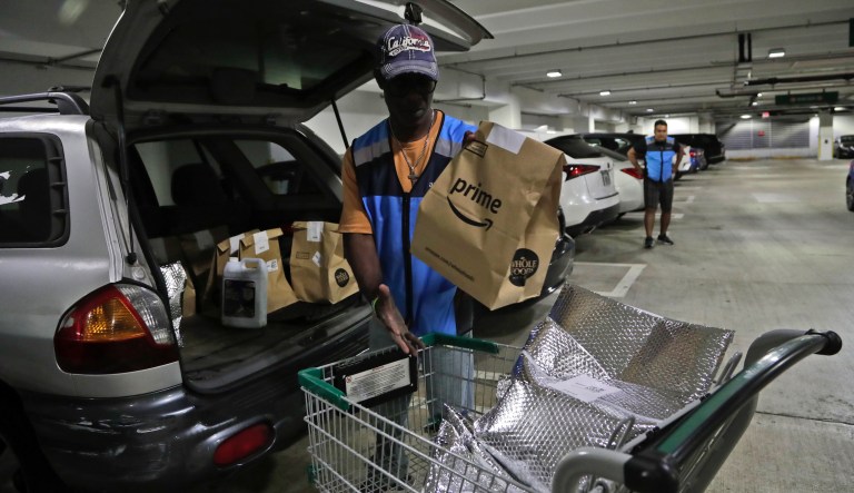 Florida’s sunny consumer confidence darkens, casts shade on hopes for quick rebound