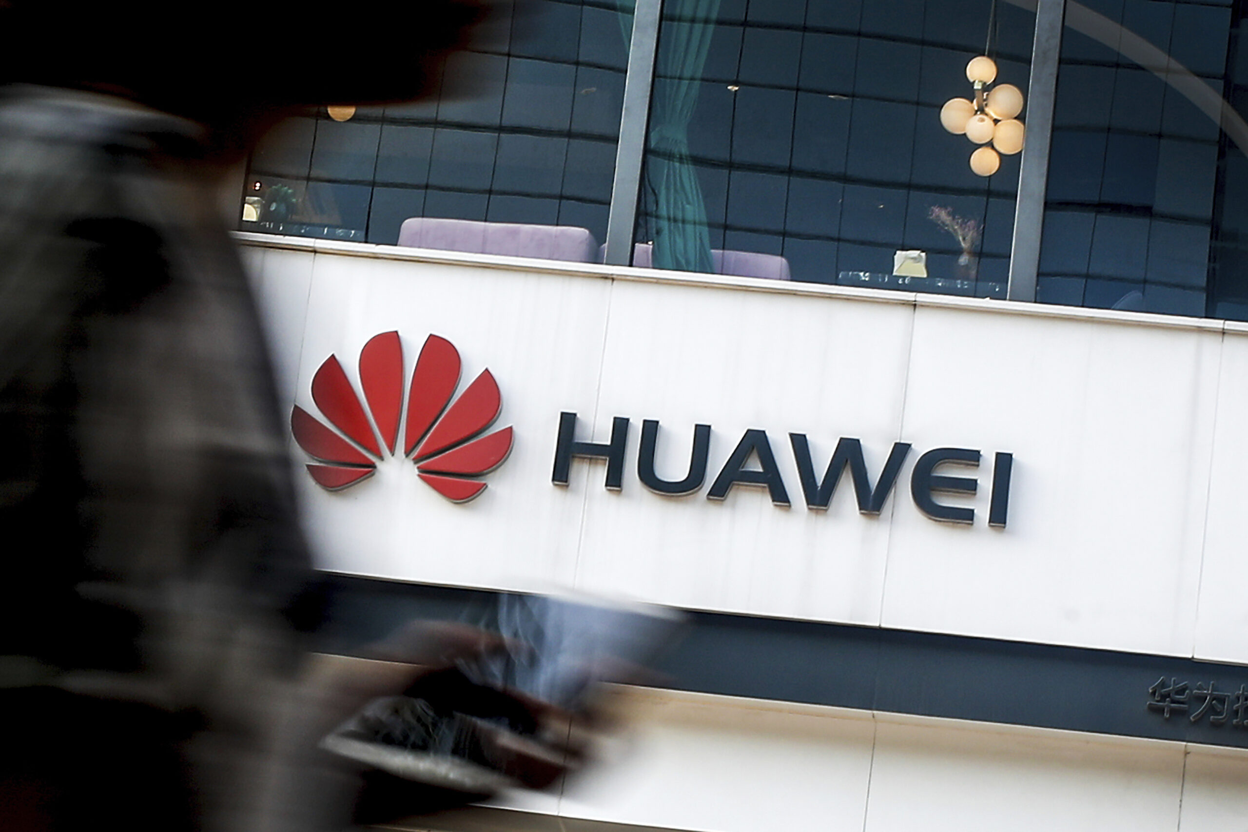 White House considering export restrictions on China-affiliated Huawei