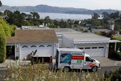 U-Haul report shows âsignificantâ exodus out of California, Illinois for third year