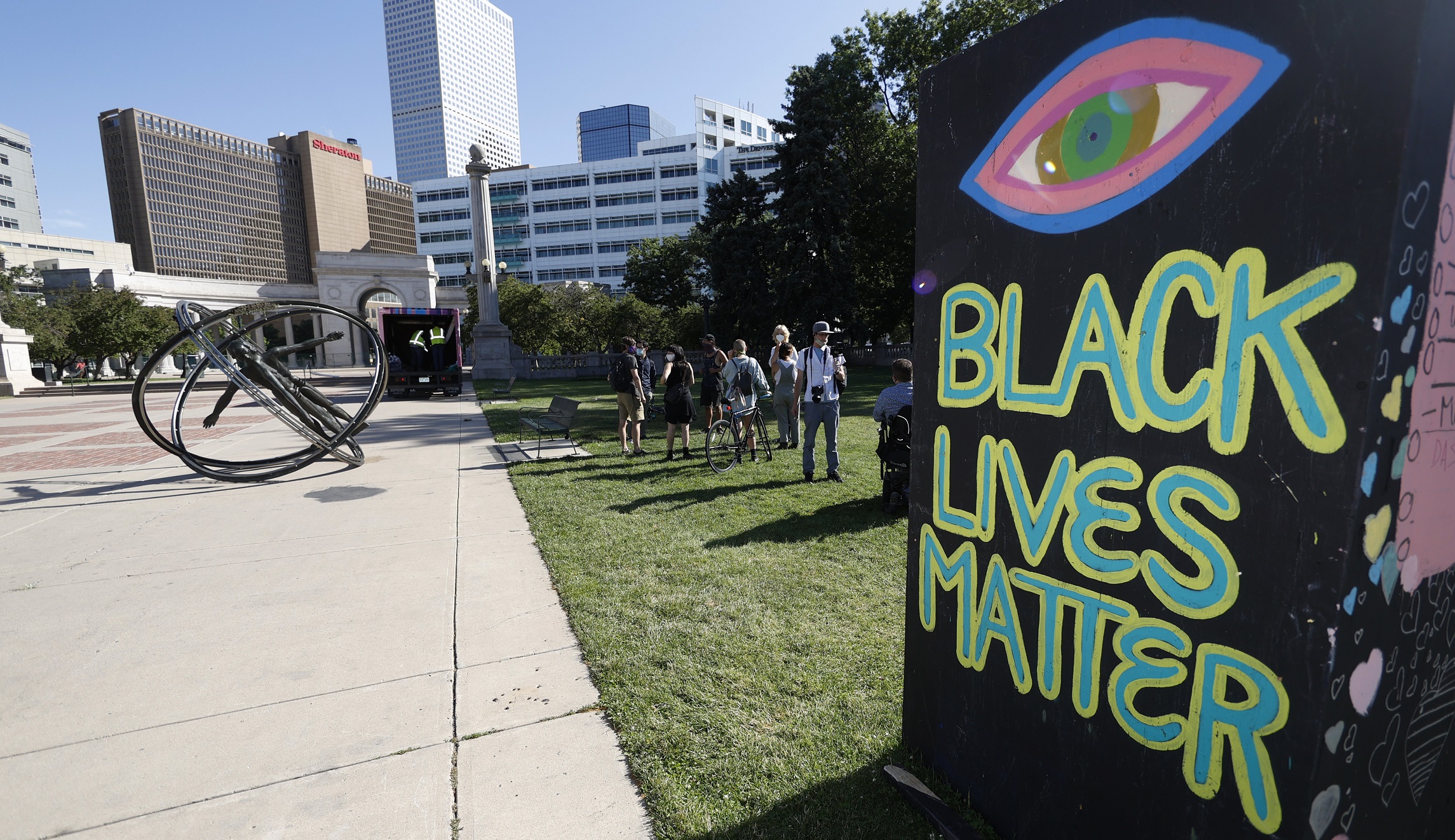University of Chicago makes racial radicalism required
