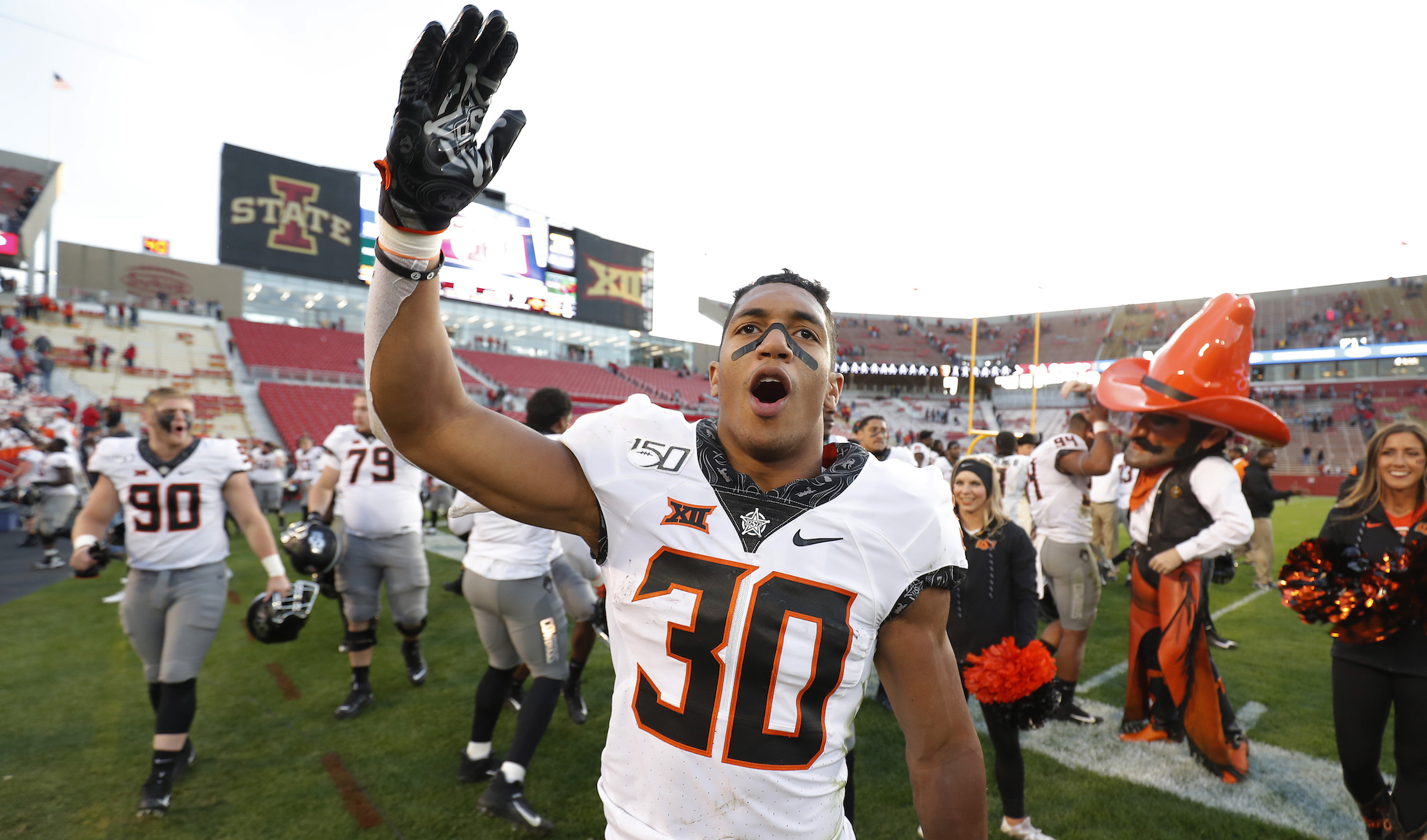 Oklahoma State football fans will be required to wear masks at games