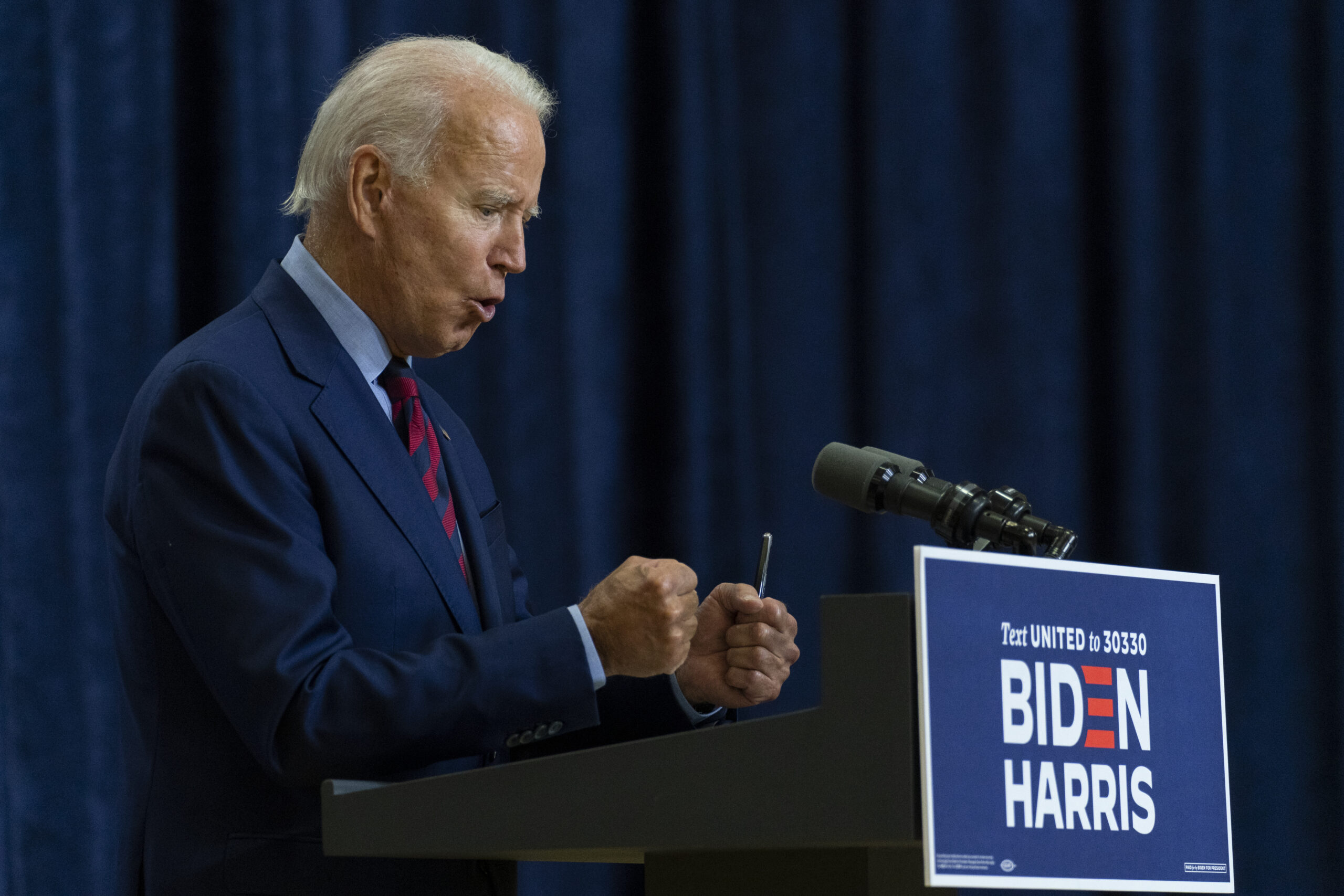 Reporters return to Obama-era kid-glove questioning for Biden