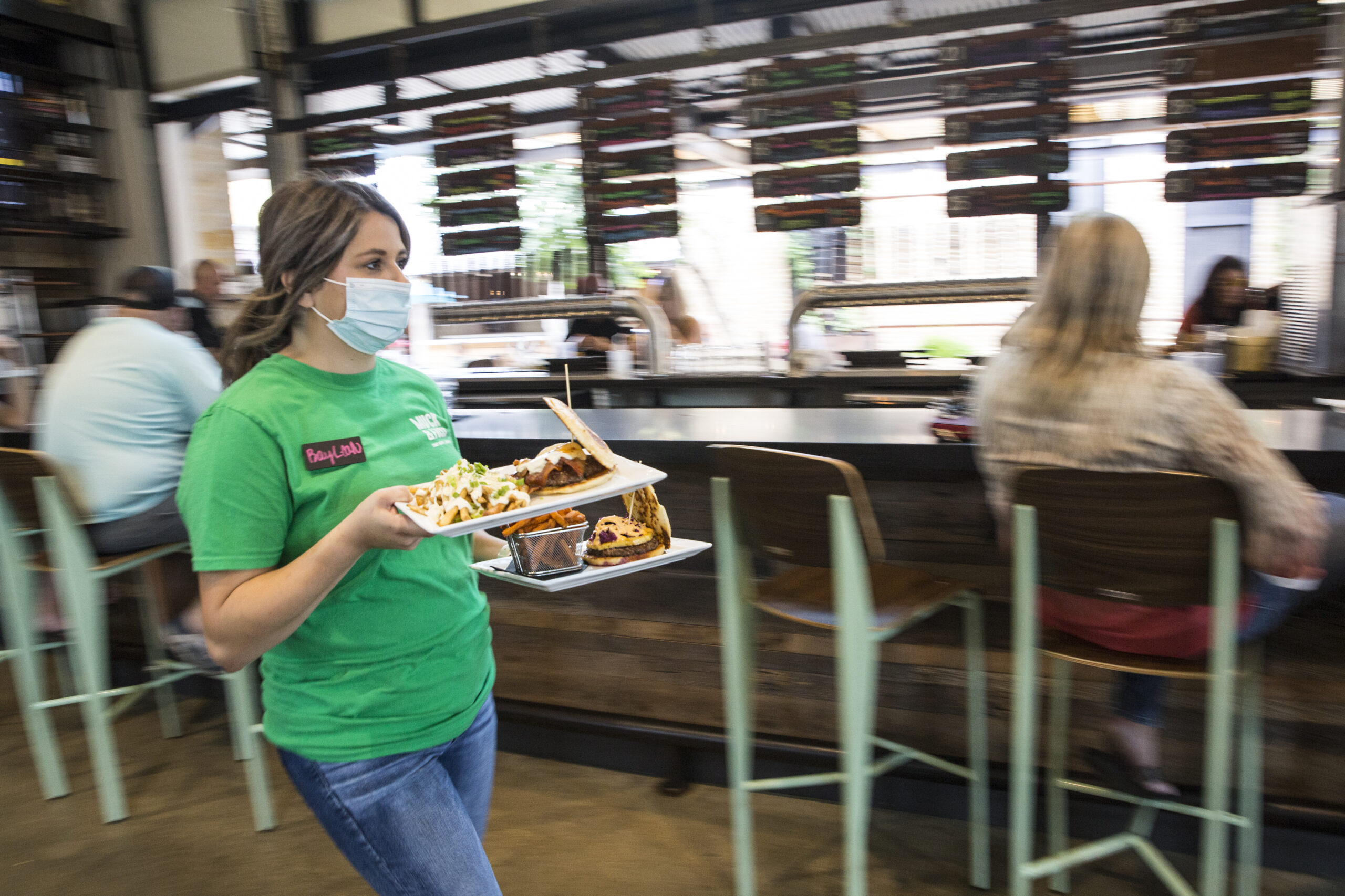 Another lockdown is coming. Congress should spend big now to save bars and restaurants