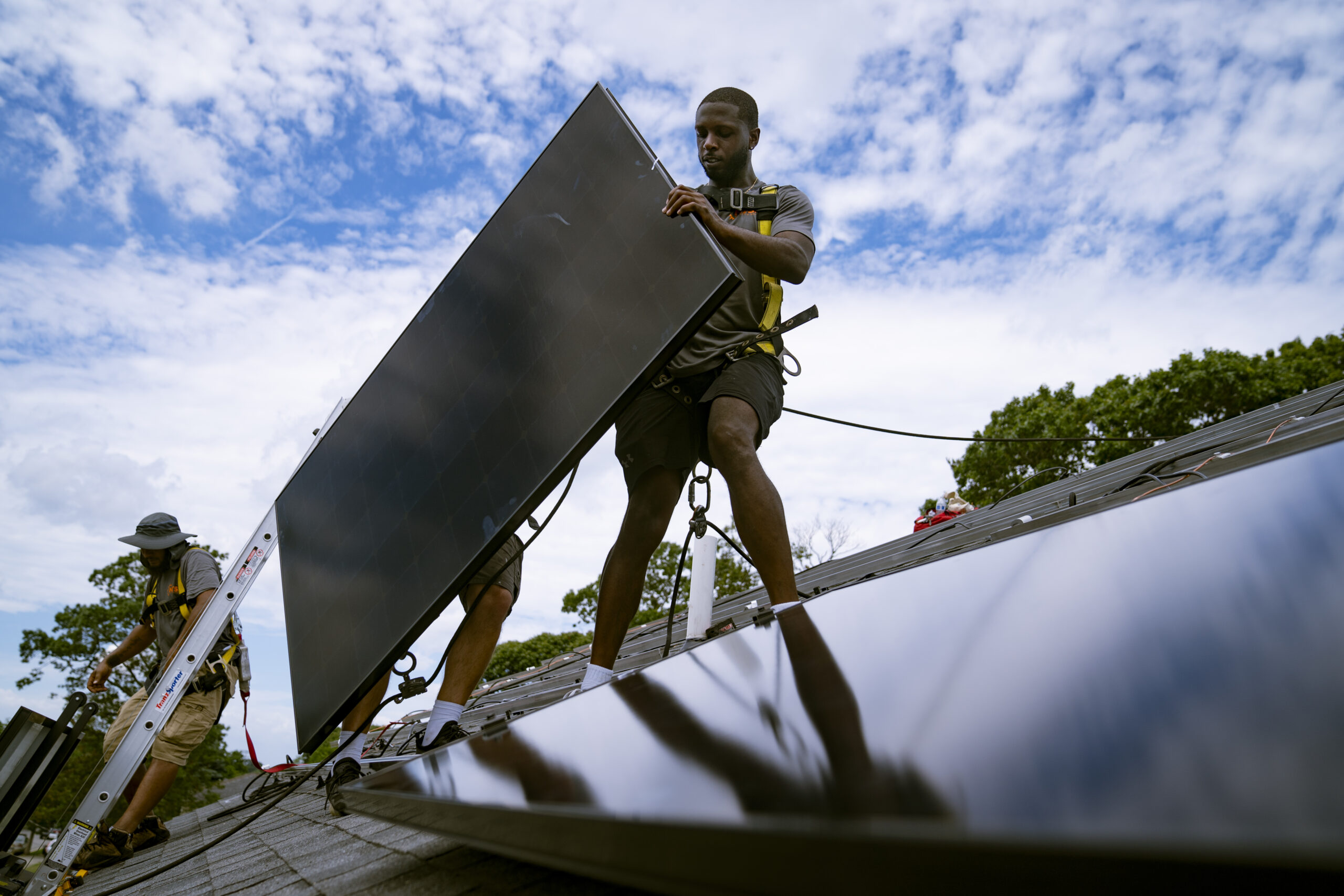 House committee advances resolution to cancel Biden’s solar emergency