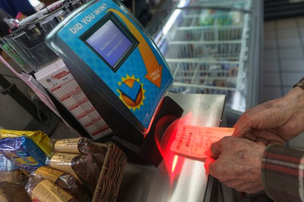 Powerball jackpot ticks to $810 million for New Year’s Day drawing