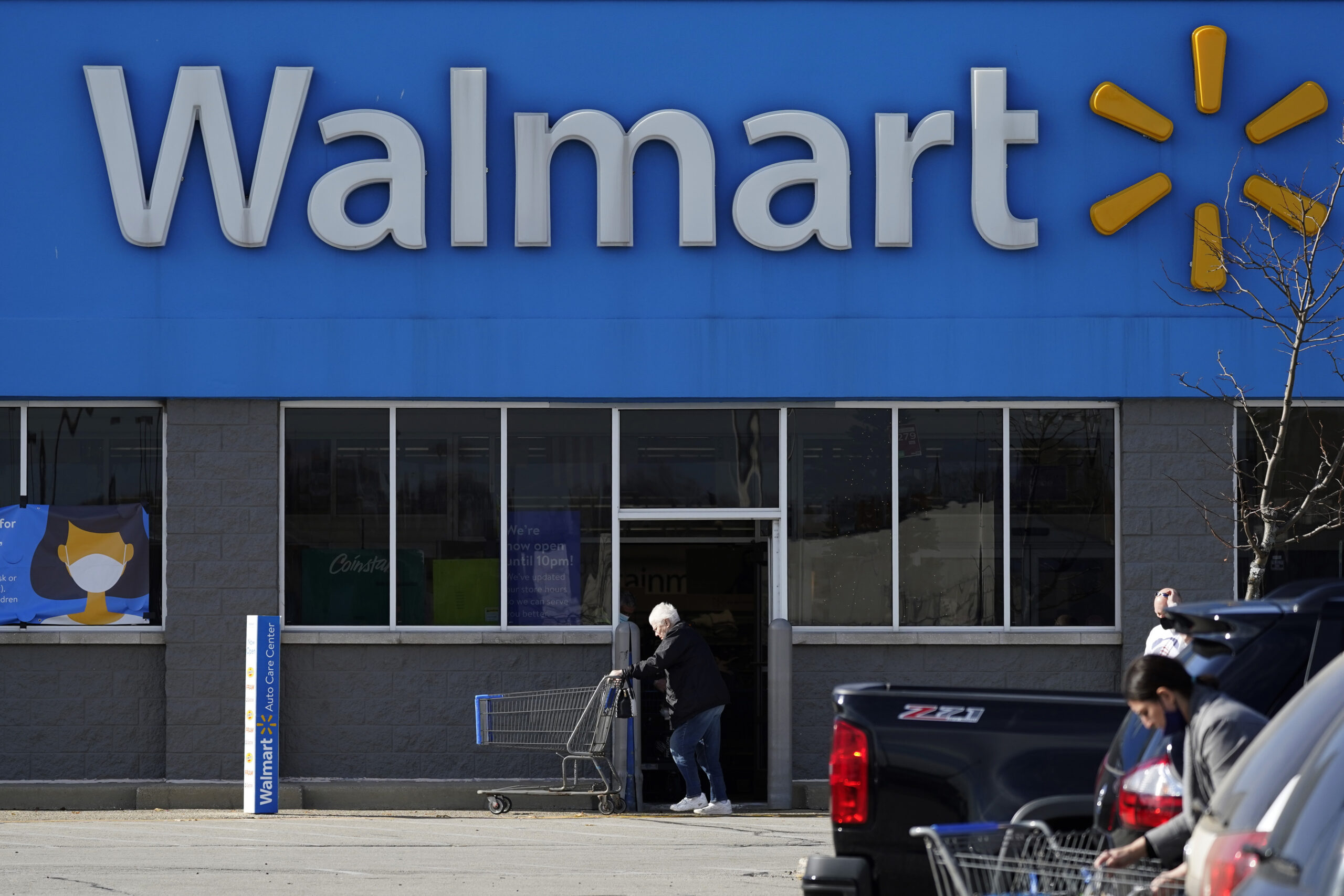 Walmart to raise hourly minimum wage to $14 in bid to retain workforce