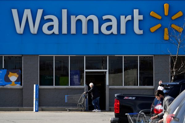 Walmart to raise hourly minimum wage to $14 in bid to retain workforce