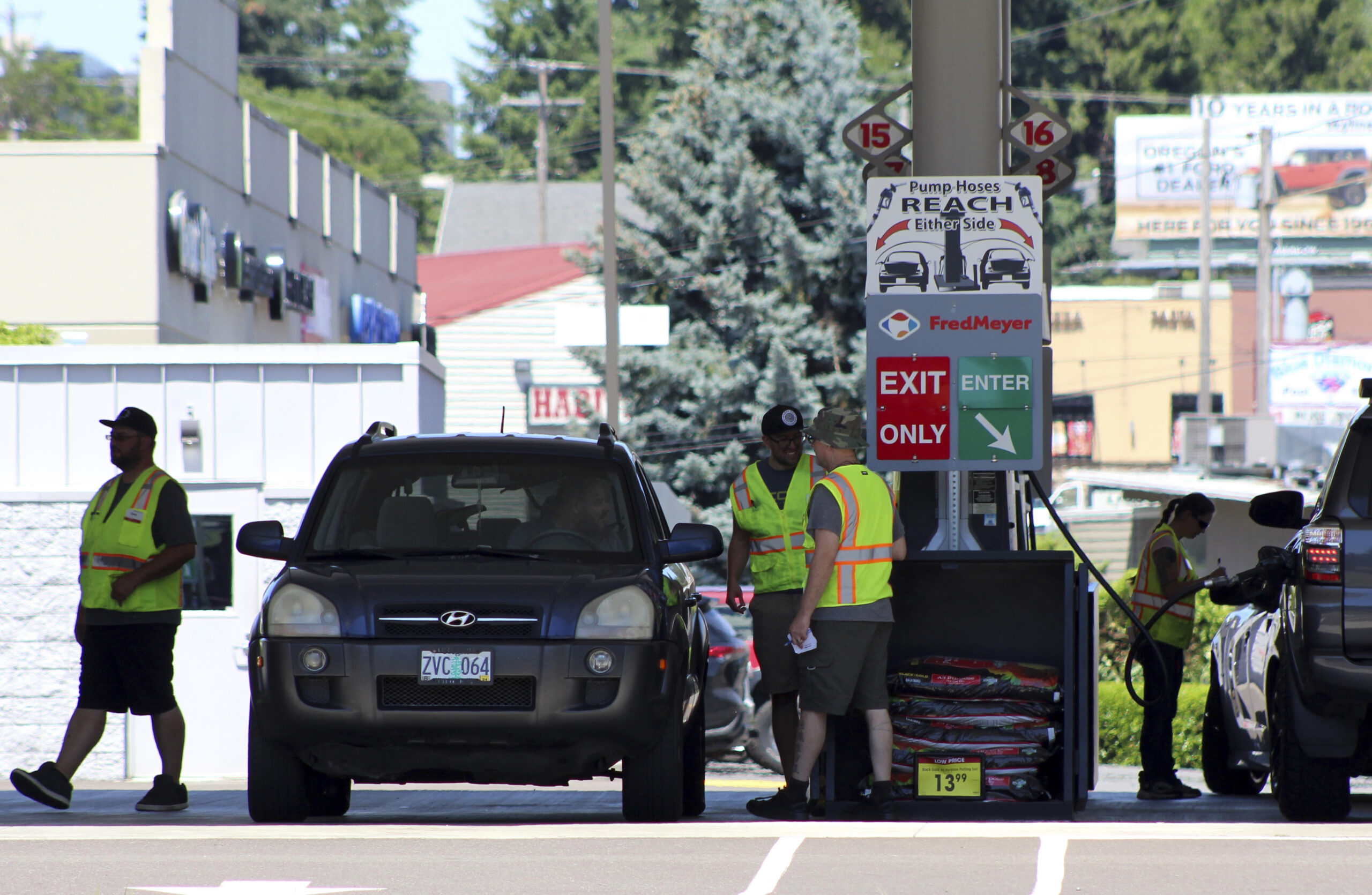 Do Biden’s latest fuel economy standards hurt national security?