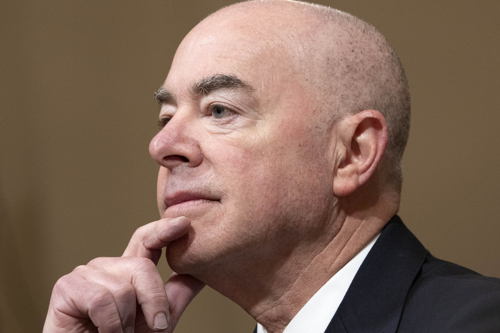 Biden ‘absolutely’ has confidence in Mayorkas in face of border surge and impeachment