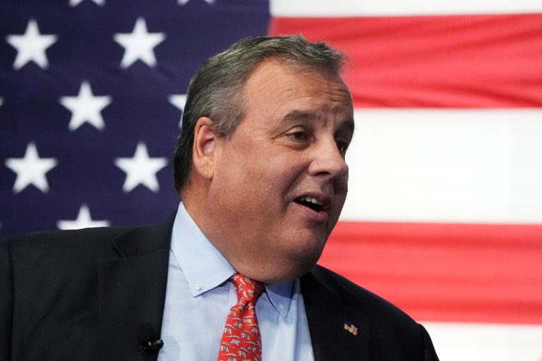 WATCH LIVE: Chris Christie holds town hall in Hollis, New Hampshire